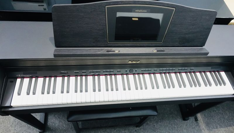 Piano Roland HPi-50