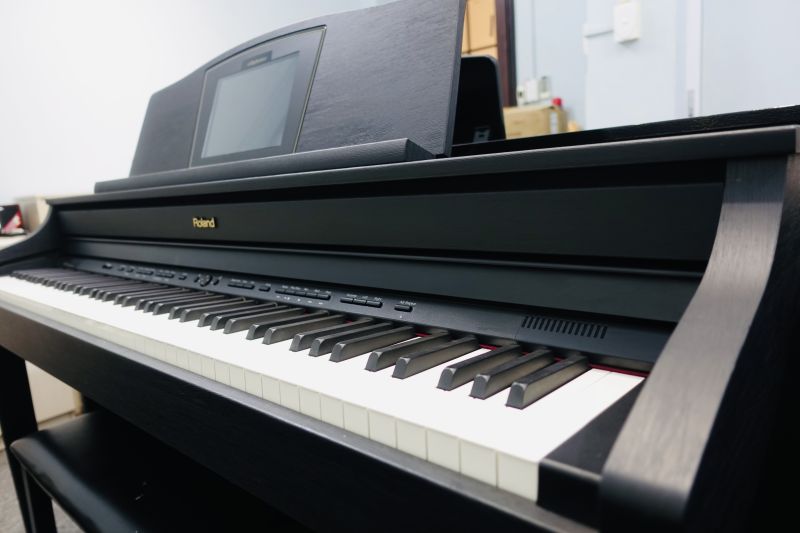 Piano Roland HPi-50