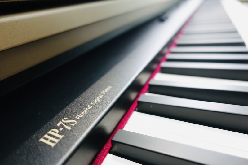 Piano Roland HP-7S